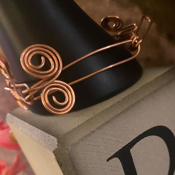 SQUARE SATIRE - Picture 4 of 13